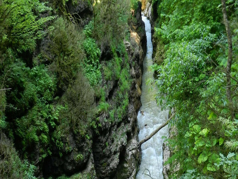 Гуамское ущелье
